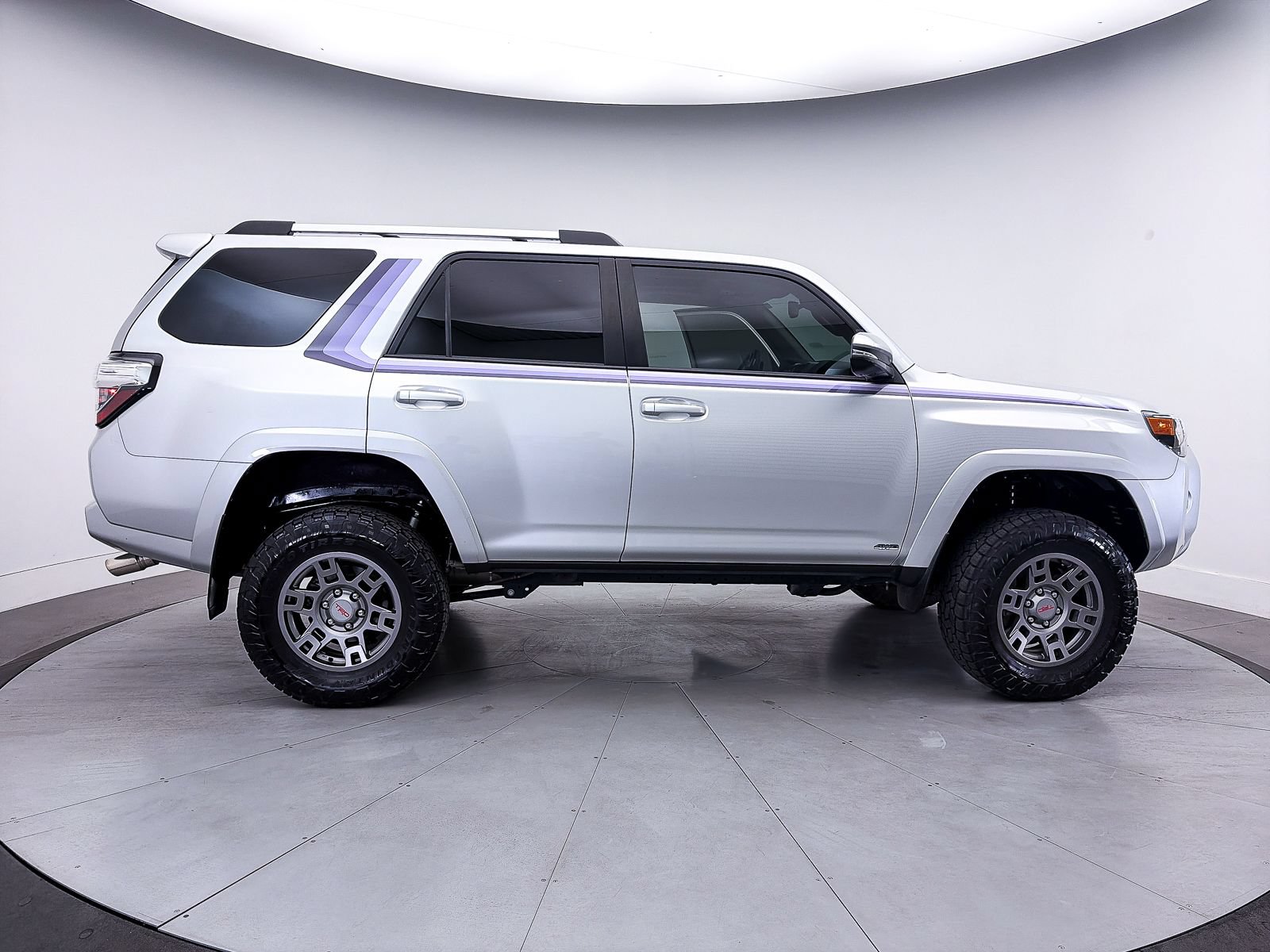 Used 2022 Toyota 4Runner SR5 Premium w/ Moonroof Package AWD/4WD image 42