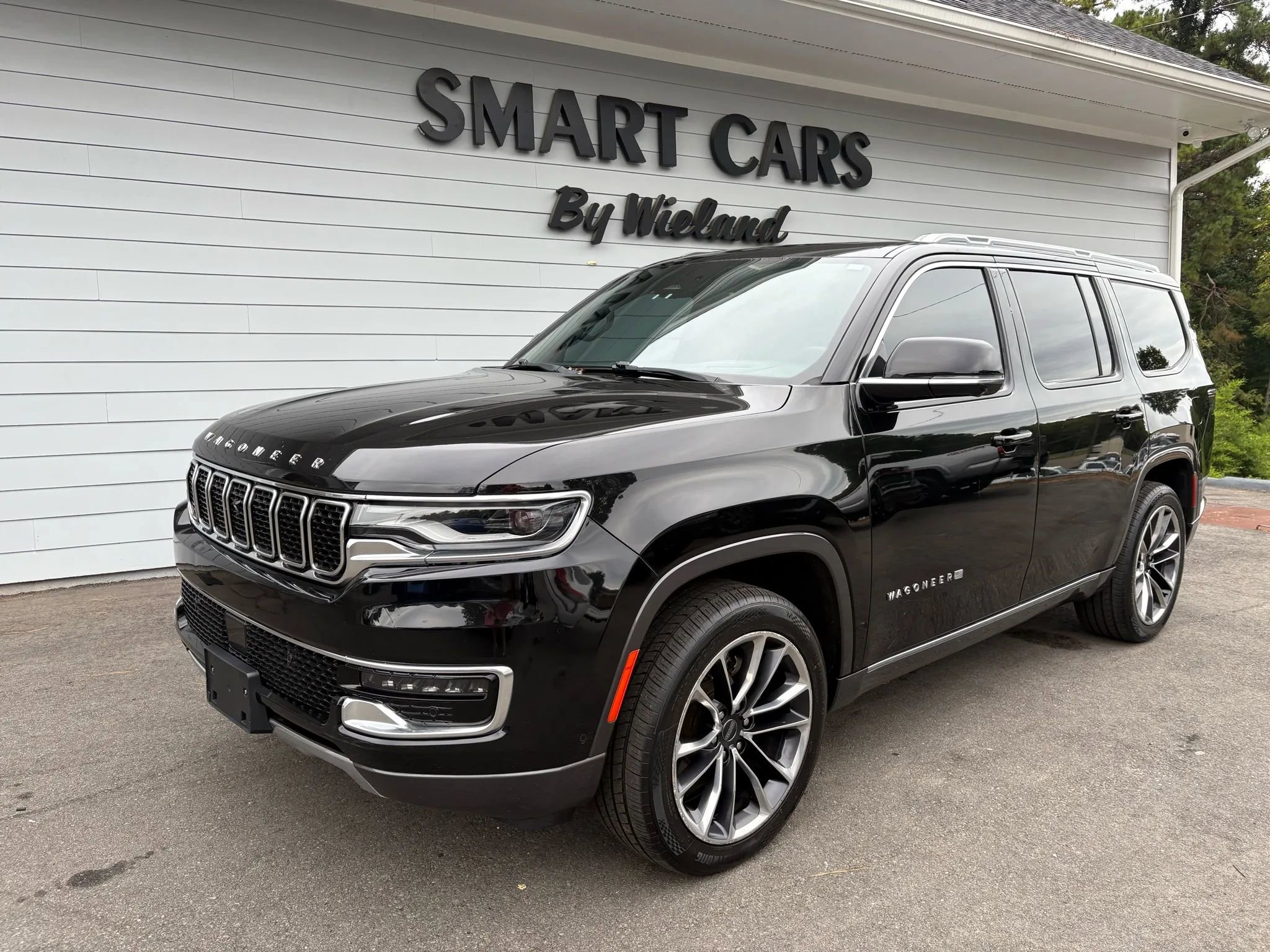 Used 2022 Jeep Wagoneer Series III w/ Premium Group I image 1