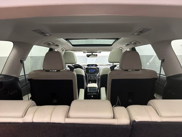 Used 2021 Subaru Ascent Limited w/ Technology Package AWD/4WD image 12