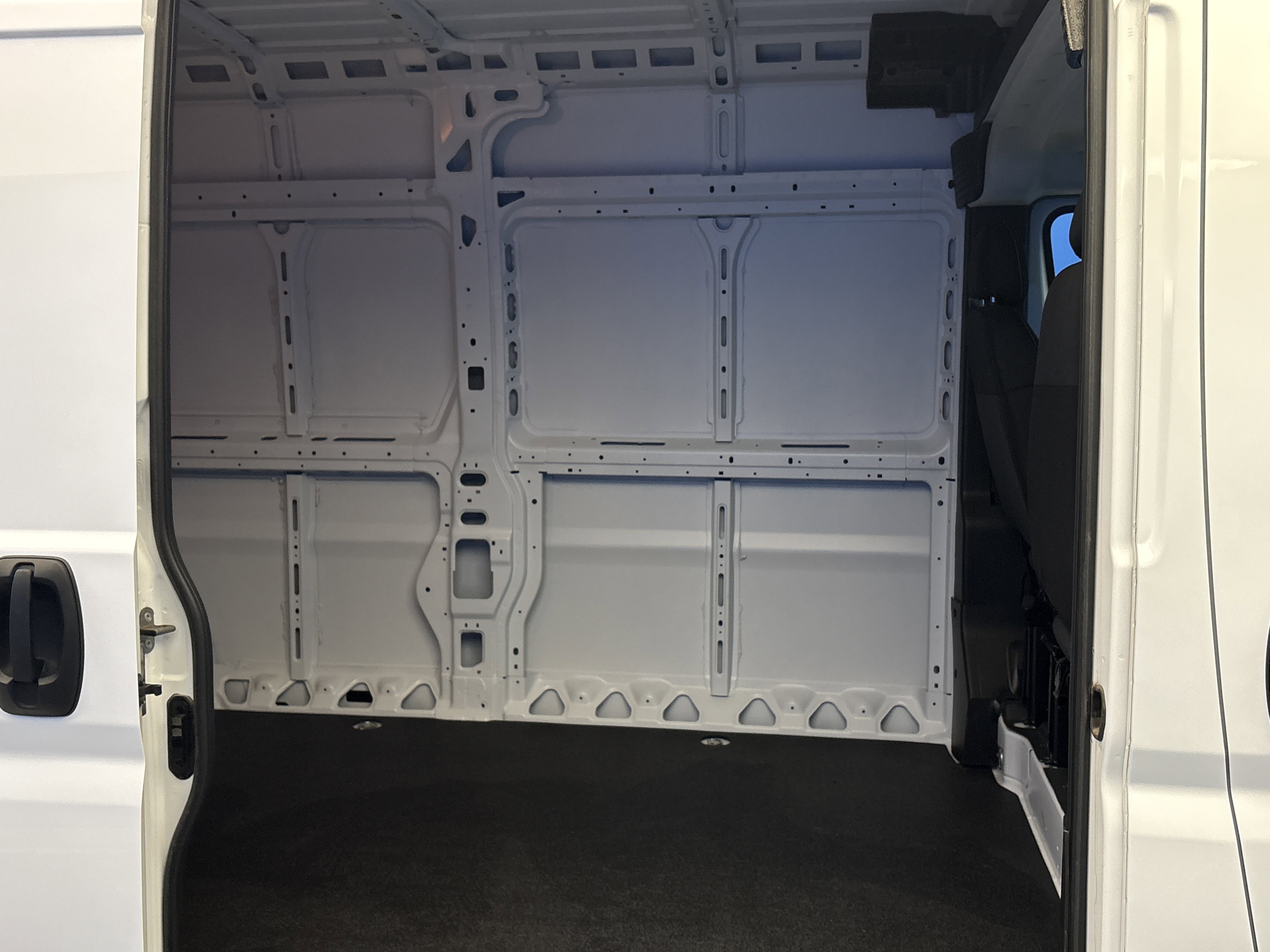 Used 2024 RAM ProMaster 2500 image 20