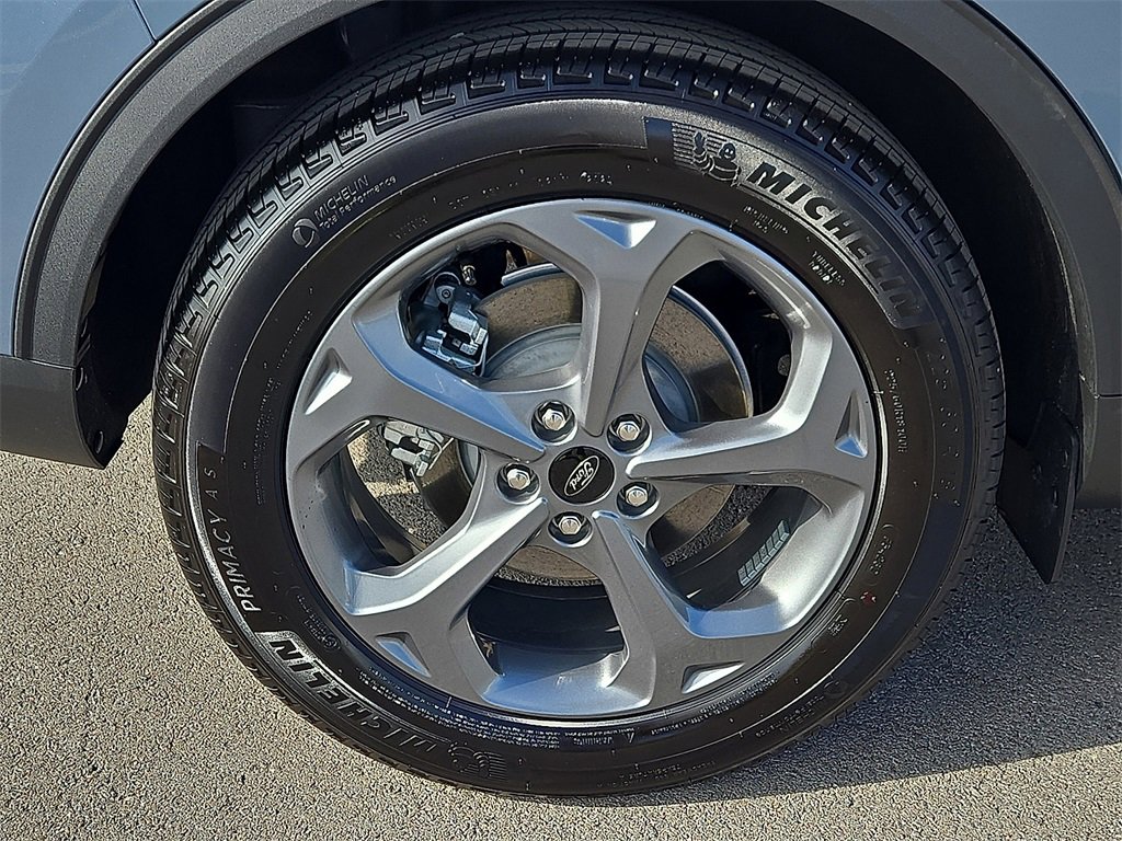 Used 2025 Ford Escape ST-Line w/ Tech Pack #1 image 7