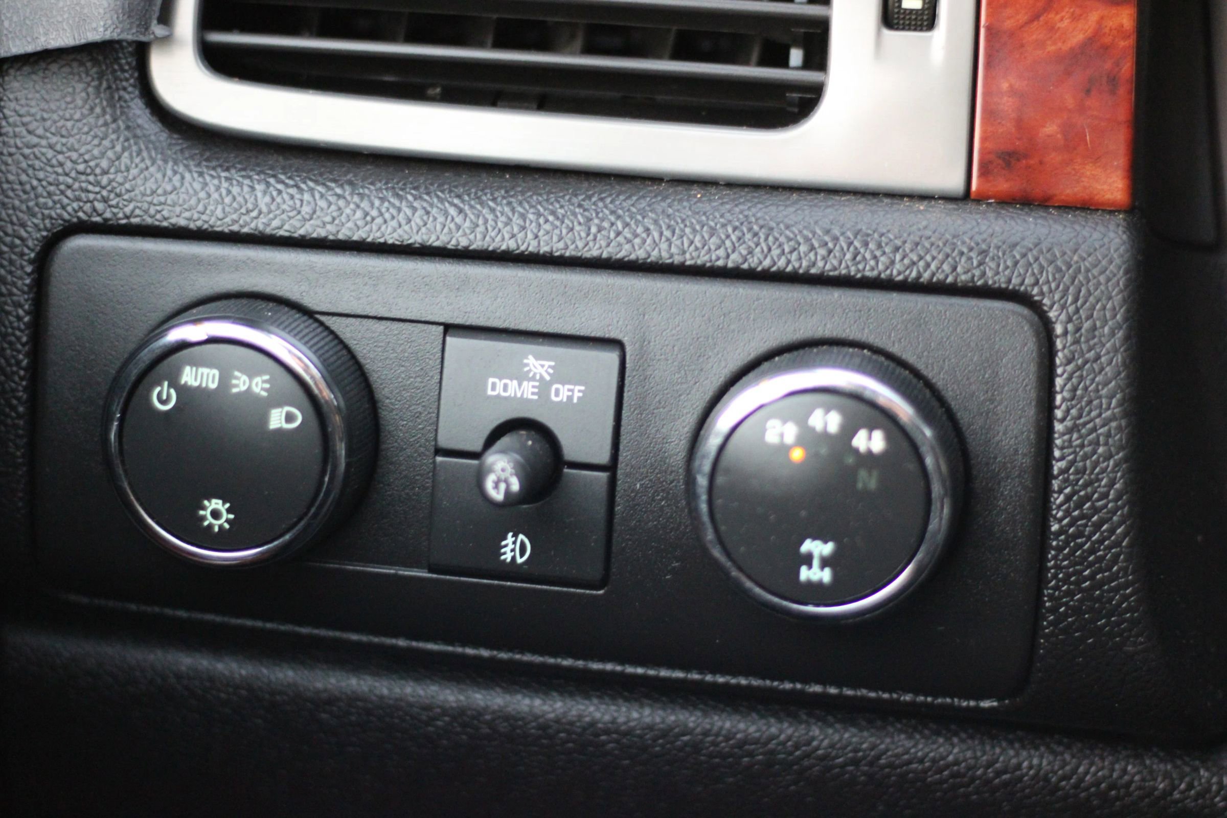 Used 2011 Chevrolet Silverado 2500 LTZ image 19