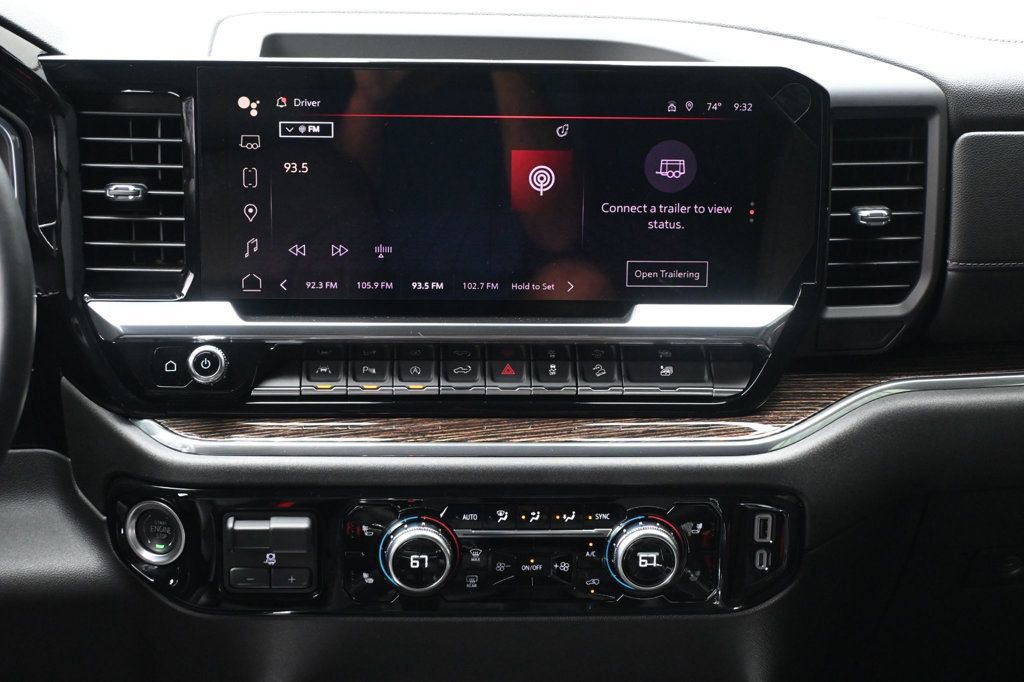 Used 2025 GMC Sierra 1500 Elevation w/ Elevation Premium Package image 14