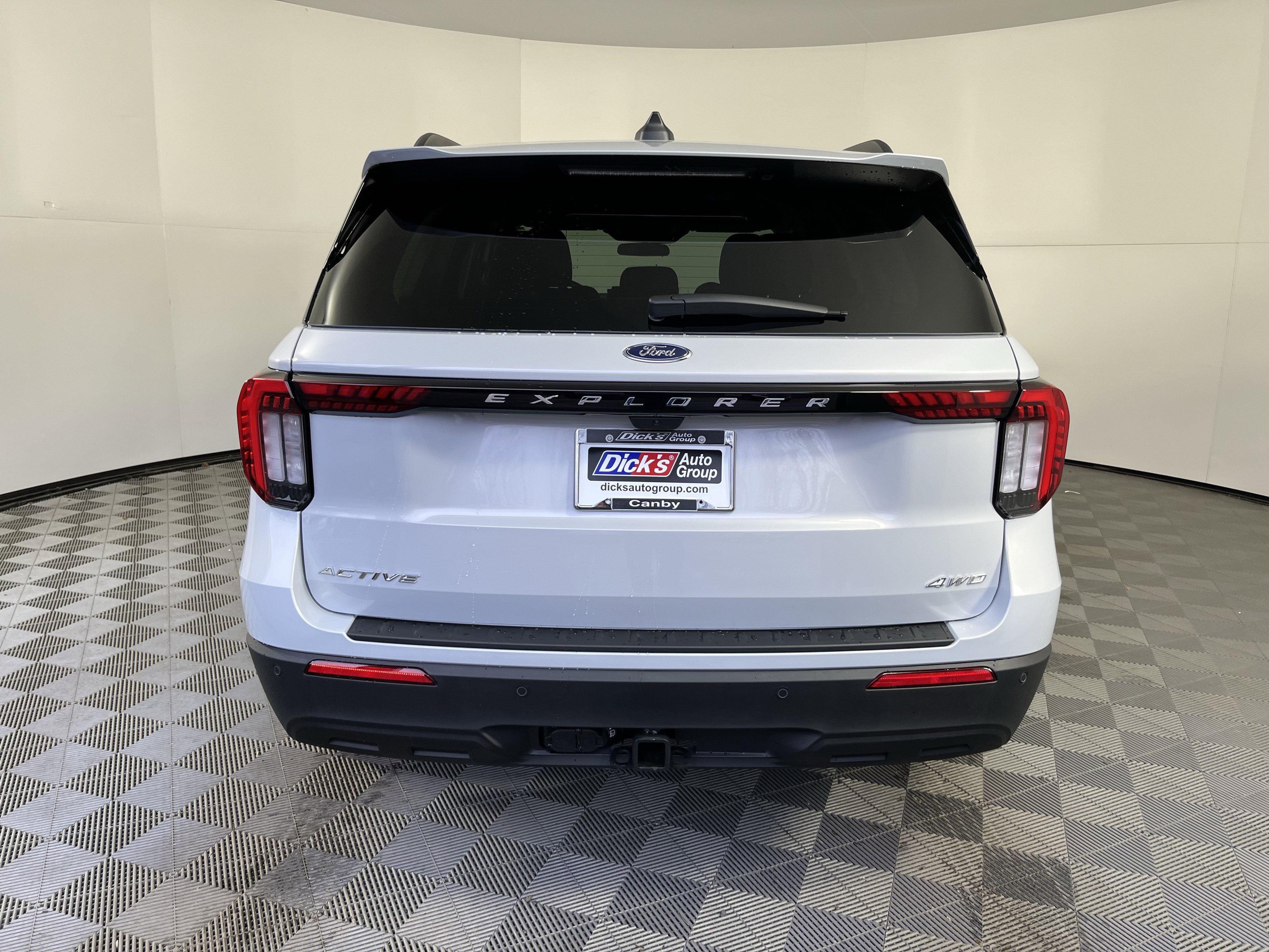 New 2026 Ford Explorer Active image 4