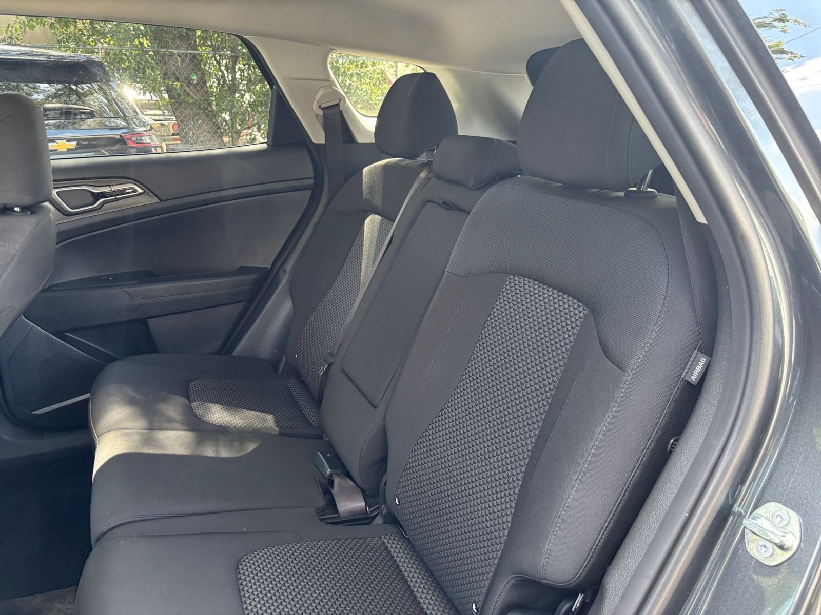 Used 2025 Kia Sportage LX FWD image 36