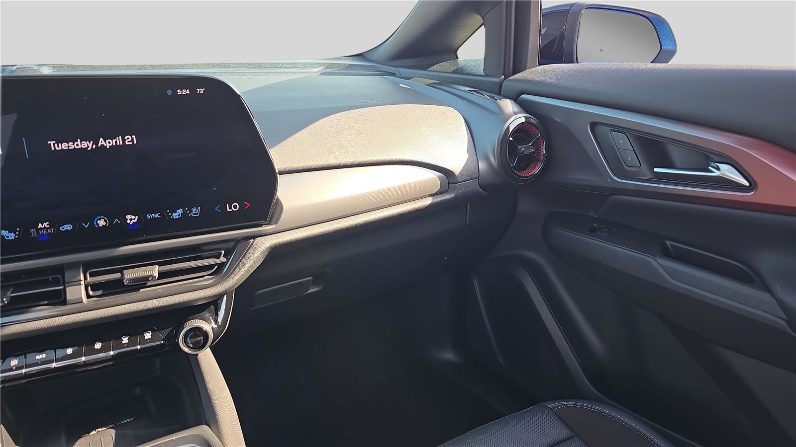 Used 2025 Chevrolet Equinox EV RS w/ Convenience Package II AWD/4WD image 26