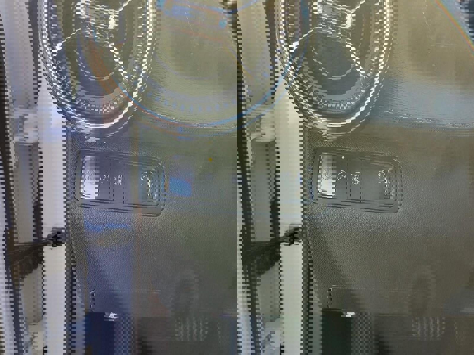 New 2026 Chevrolet Equinox LT w/ Midnight Edition image 13