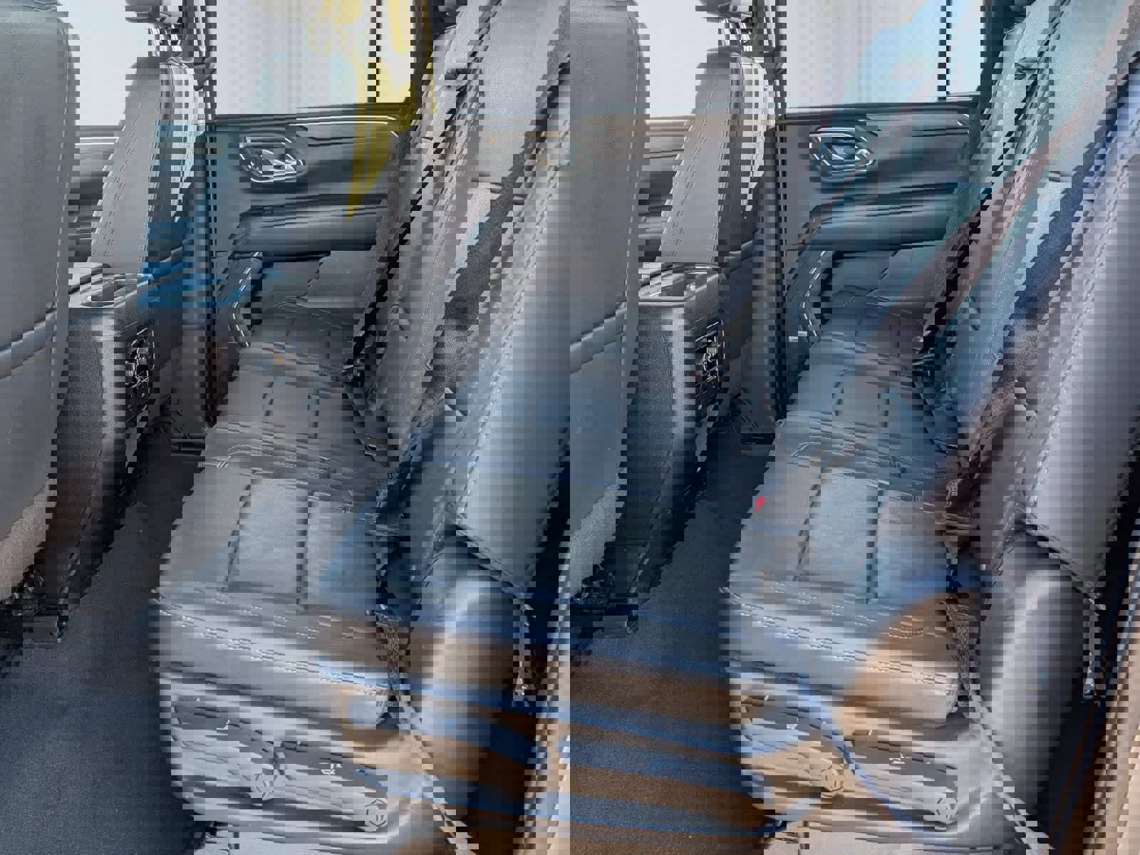 Used 2022 Chevrolet Suburban LT image 14