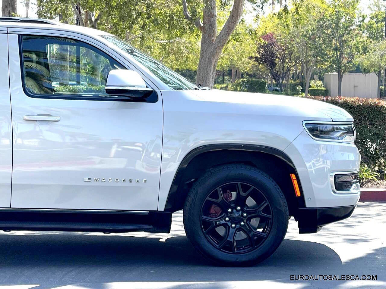 Used 2022 Jeep Wagoneer Series II image 14