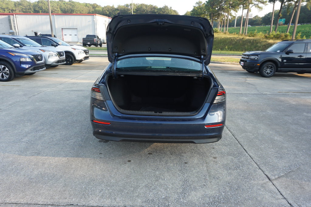 Used 2023 Honda Accord EX image 15
