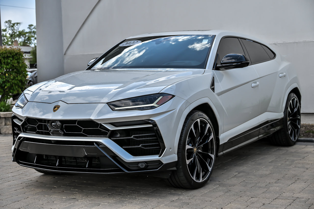 Used 2022 Lamborghini Urus AWD/4WD image 6
