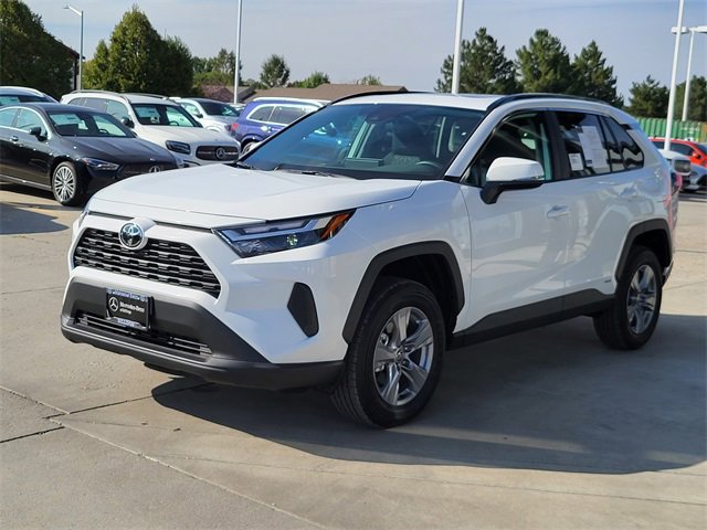 Used 2025 Toyota RAV4 XLE image 39