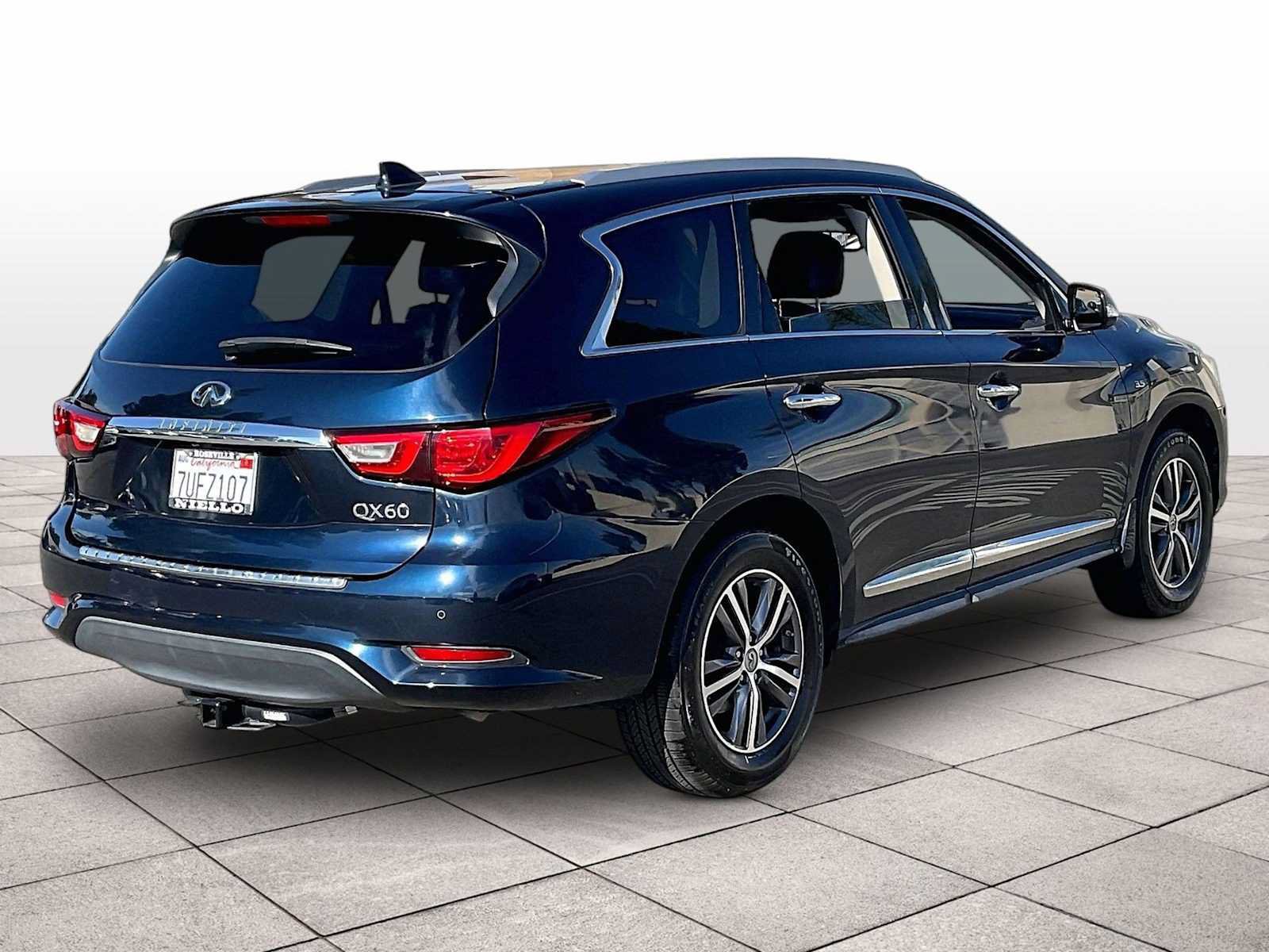 Used 2016 INFINITI QX60 FWD w/ Premium Plus Package image 14