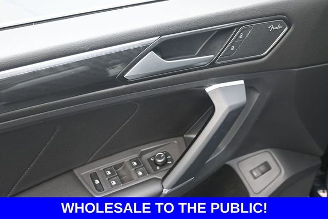 Used 2018 Volkswagen Tiguan SEL Premium FWD image 13