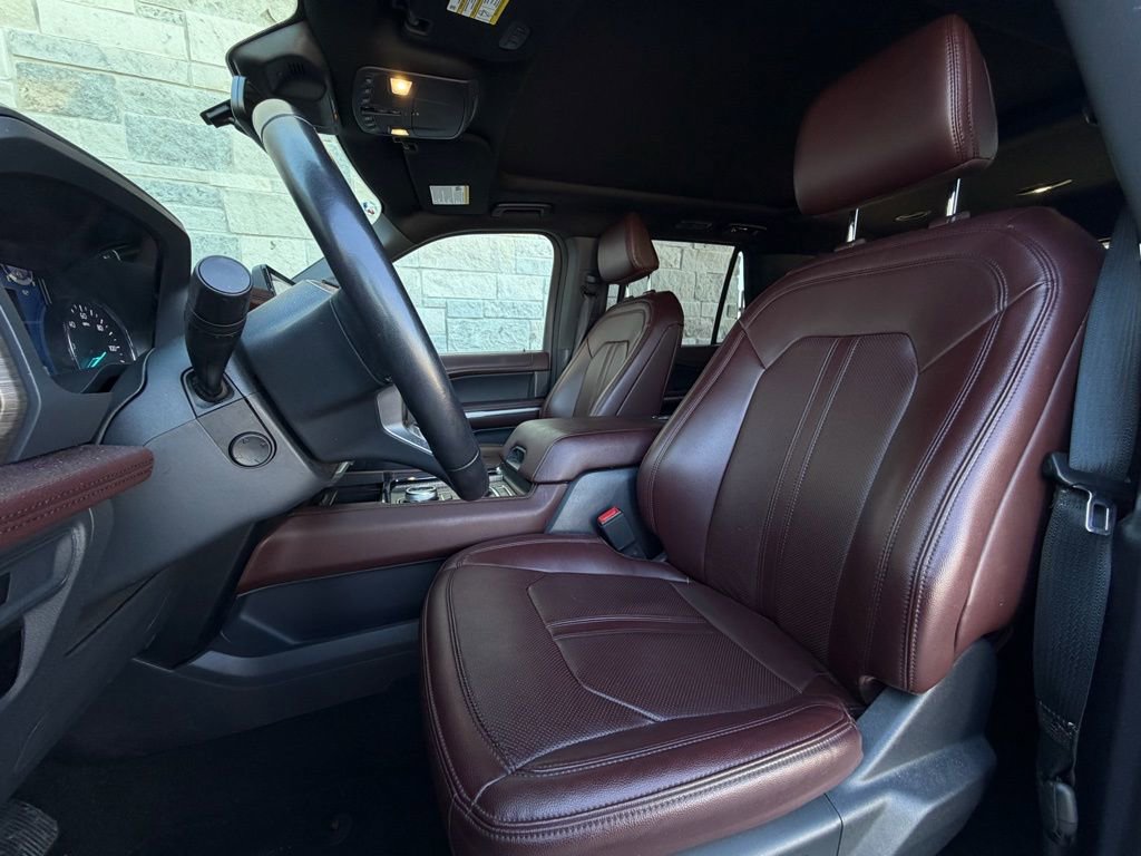 Used 2024 Ford Expedition Limited image 6