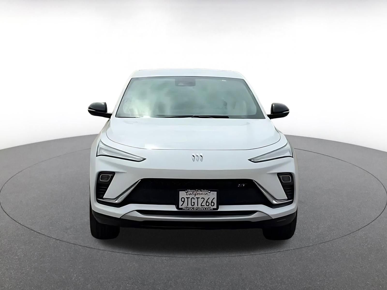 Used 2025 Buick Envista Sport Touring image 4