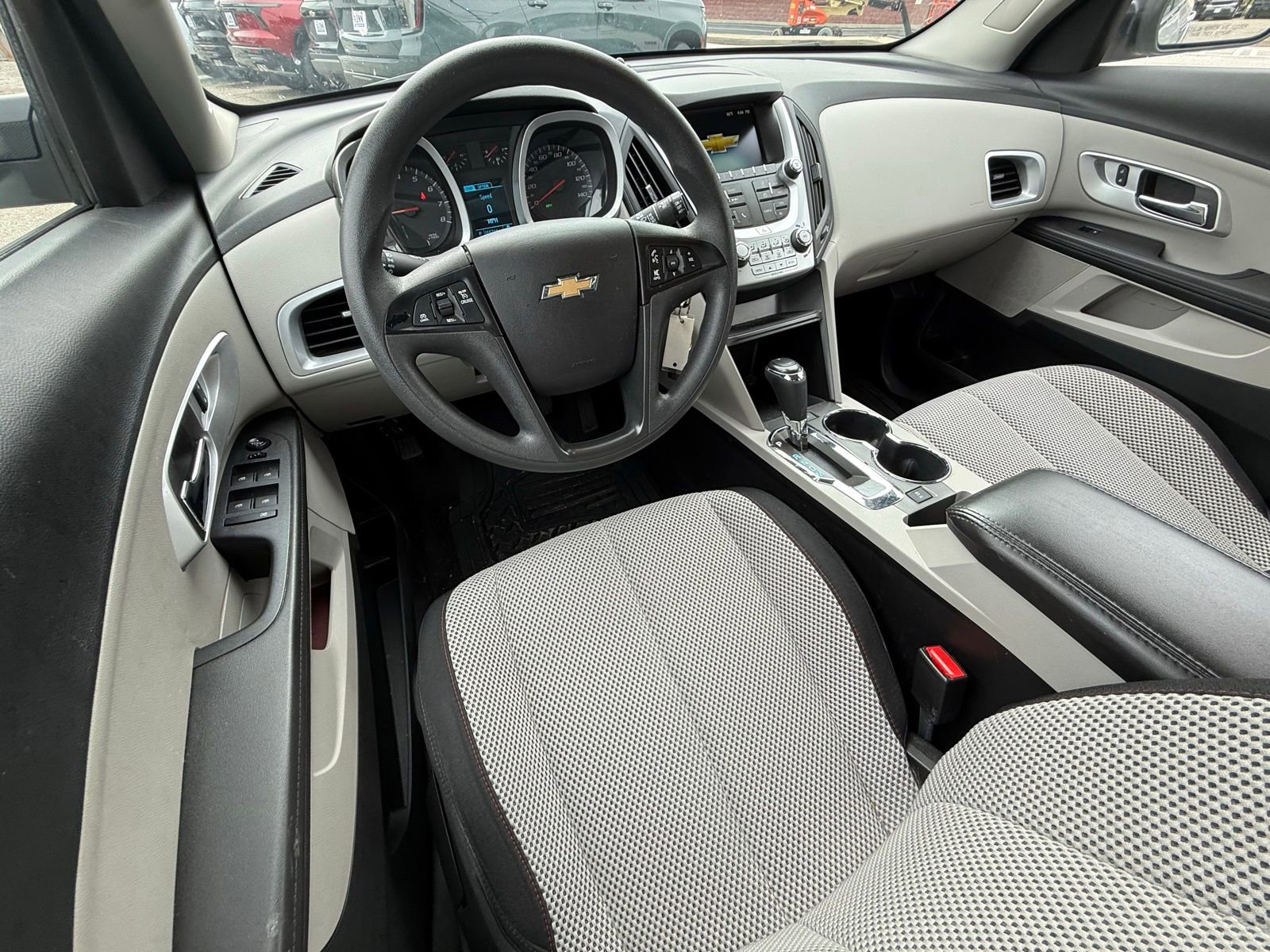 Used 2017 Chevrolet Equinox LS FWD image 14