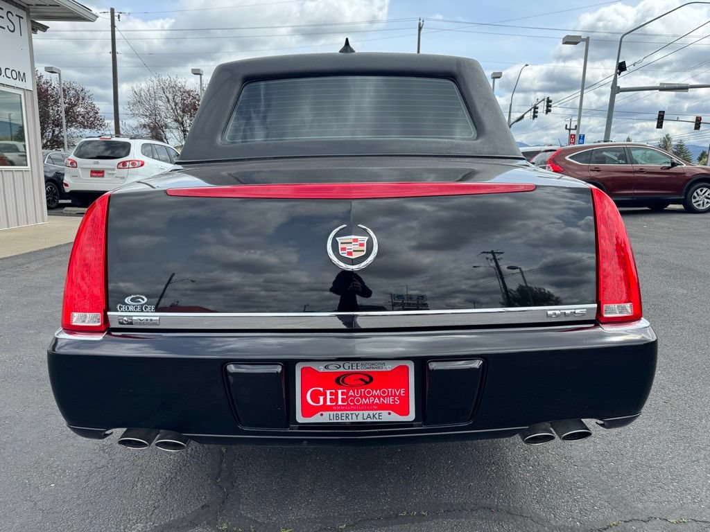Used 2010 Cadillac DTS Limousine FWD image 5