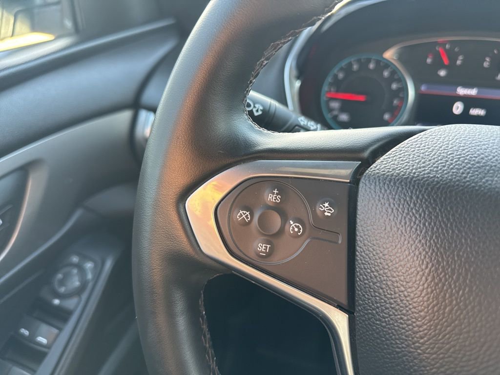 Certified 2023 Chevrolet Traverse LT w/ Midnight/Sport Edition image 40