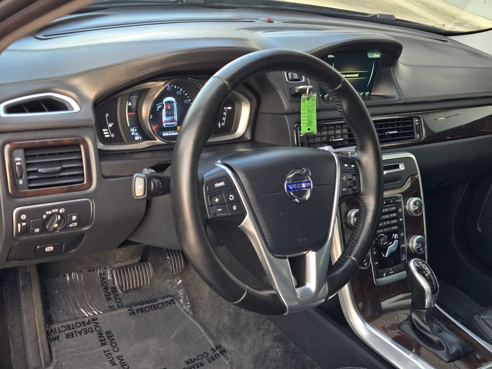 Used 2016 Volvo XC70 T5 Premier w/ Proximity Package AWD/4WD image 11