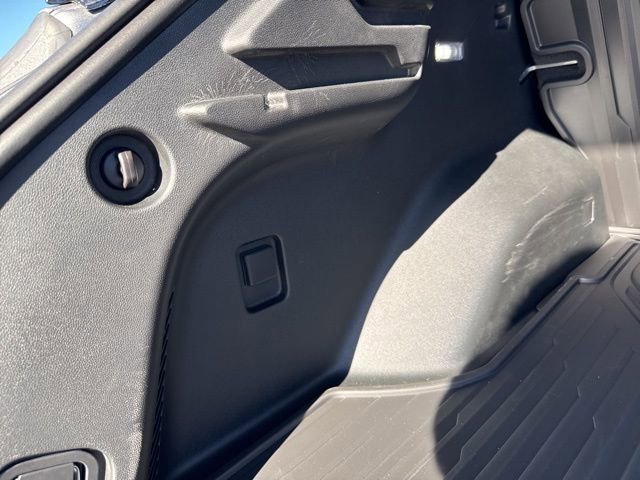 New 2026 Chevrolet Equinox EV LT image 31