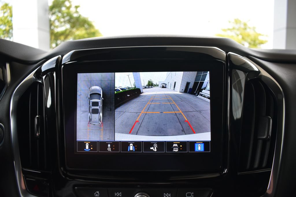 Used 2023 Chevrolet Traverse LT FWD image 20
