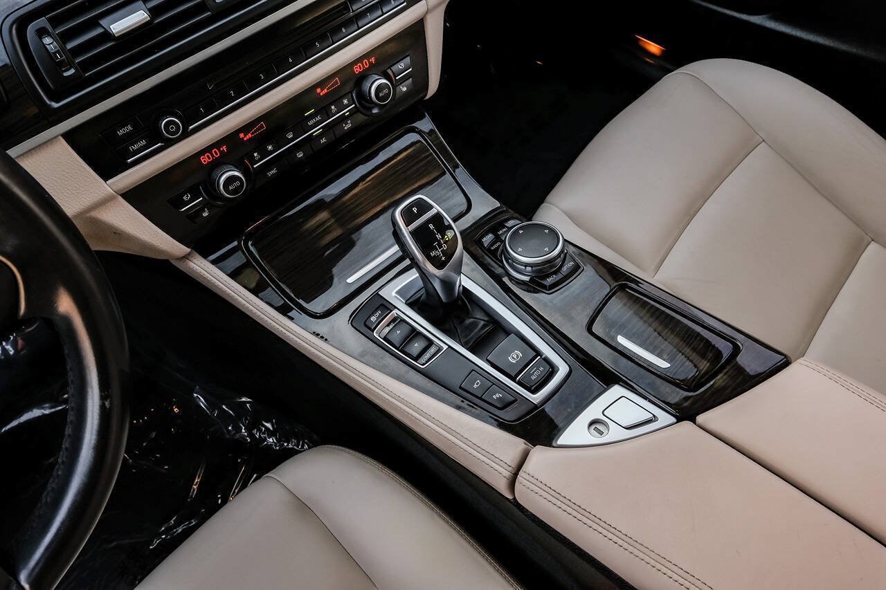 Used 2016 BMW 535i Sedan RWD image 33