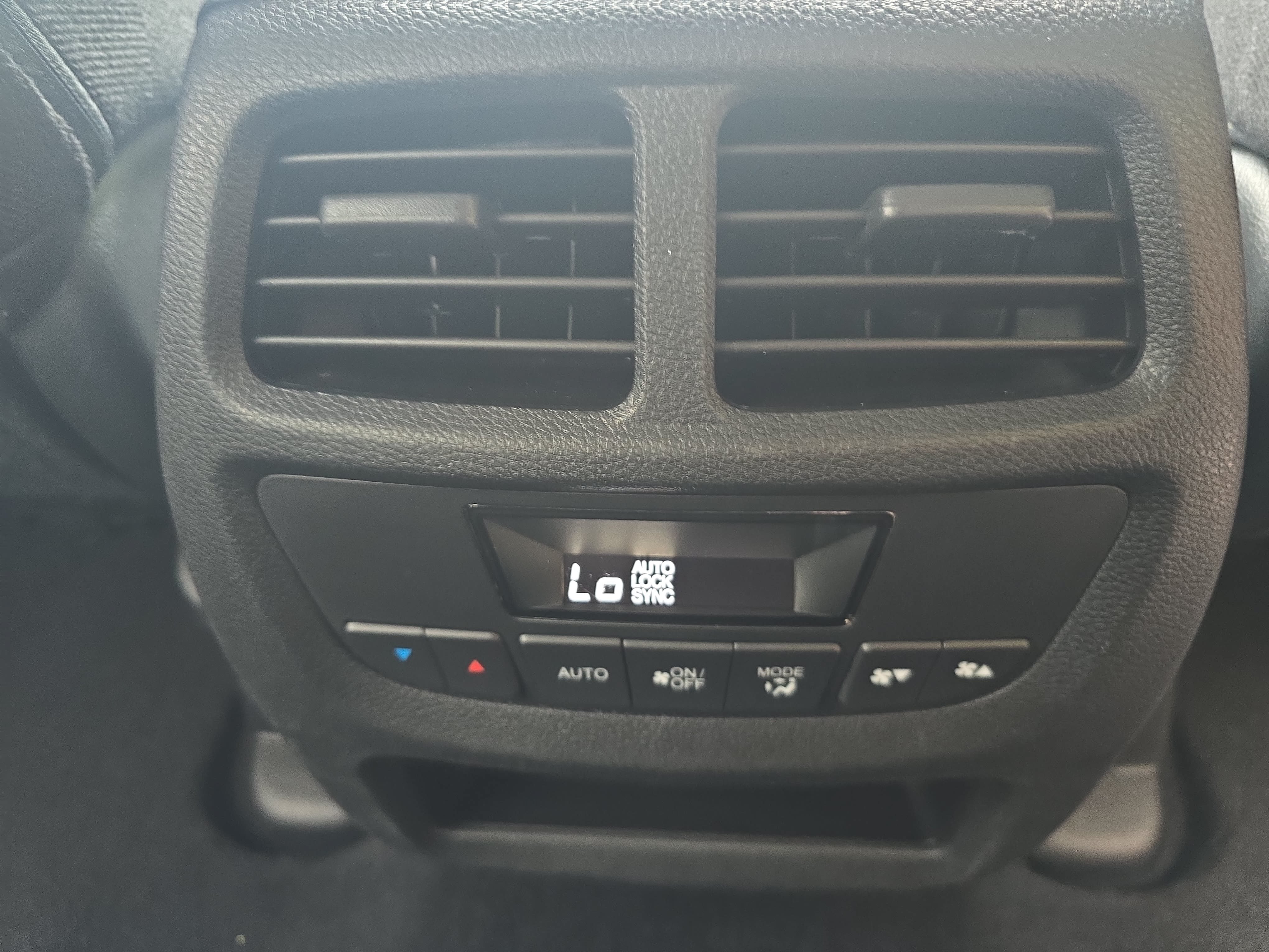Used 2020 Honda Pilot EX image 12