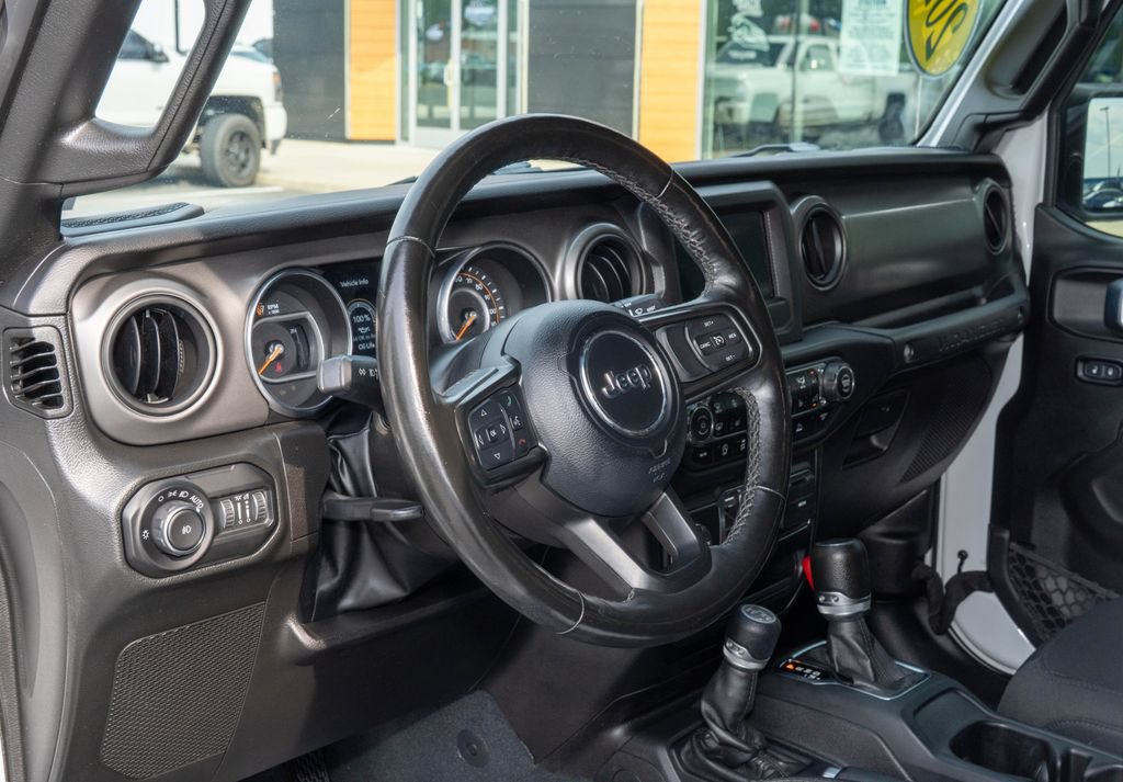 Used 2022 Jeep Wrangler Unlimited Sport AWD/4WD image 12