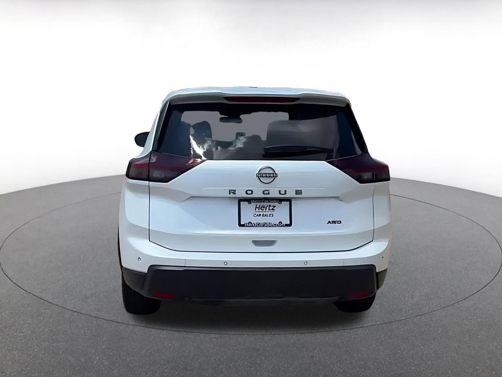 Used 2025 Nissan Rogue SV AWD/4WD image 12