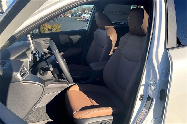 New 2026 Toyota Corolla Cross XLE image 9