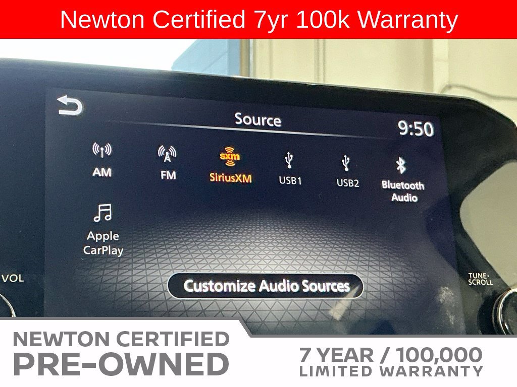 Used 2025 Nissan Pathfinder SL AWD/4WD image 32
