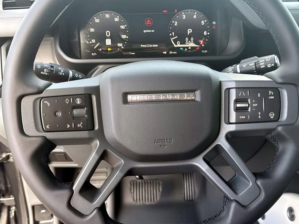 New 2025 Land Rover Defender 130 X-Dynamic SE image 27