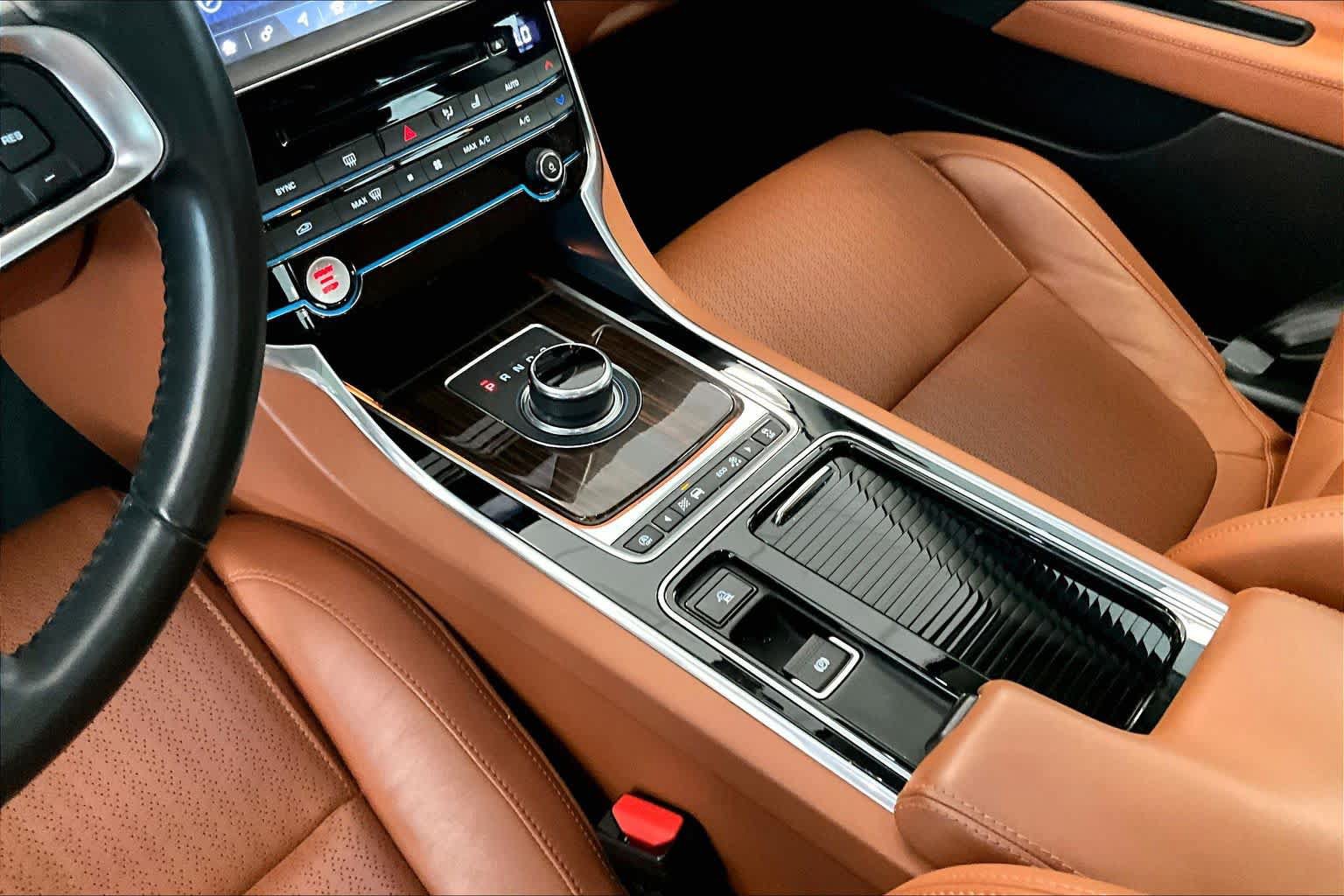 Used 2018 Jaguar XE Portfolio RWD image 16