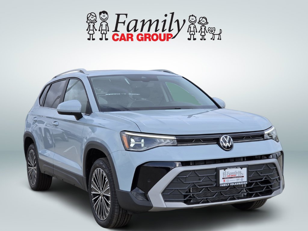 New 2027 Volkswagen Taos SE FWD image 2