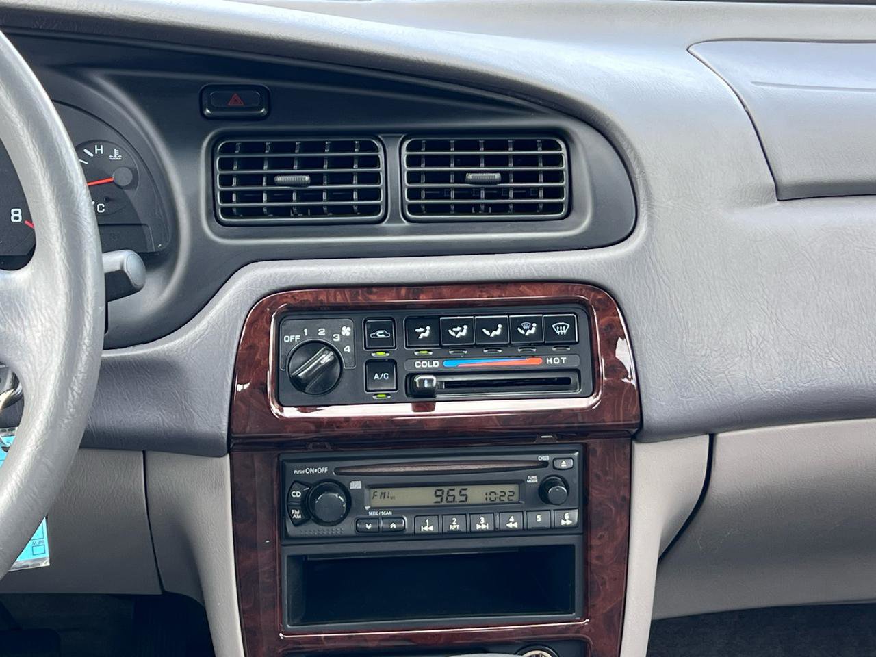 Used 2001 Nissan Altima GXE image 46