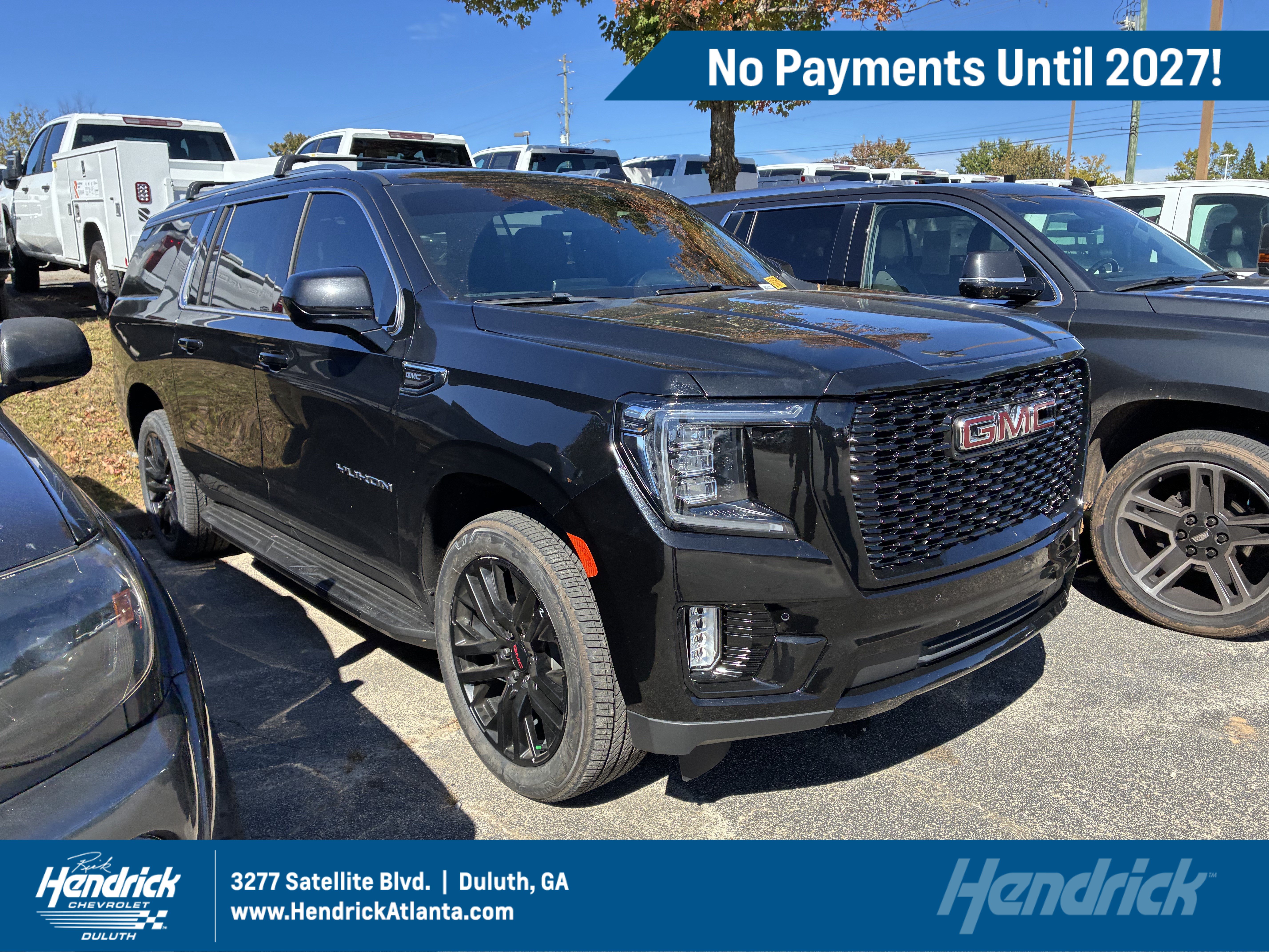 Used 2023 GMC Yukon XL SLE RWD image 1