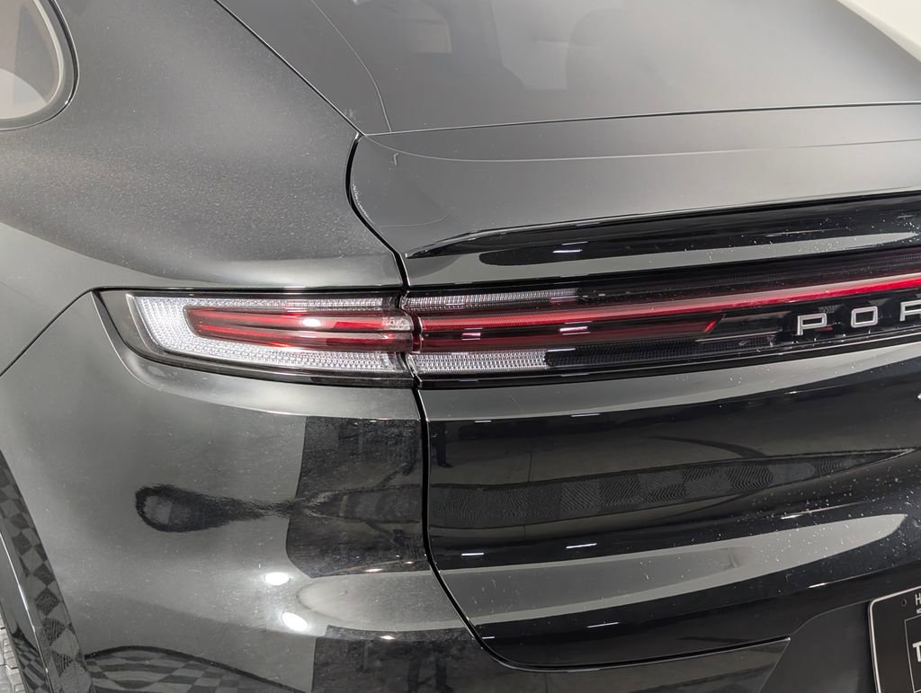 New 2026 Porsche Cayenne Coupe image 17