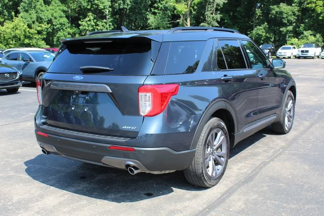 Used 2023 Ford Explorer XLT w/ Equipment Group 202A AWD/4WD image 3