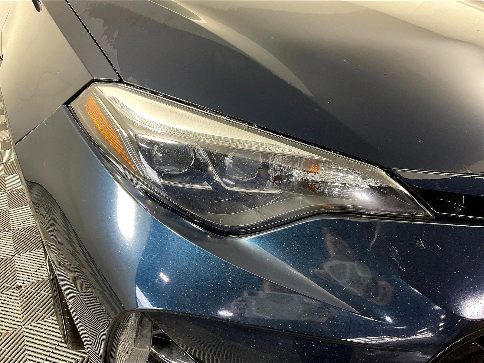 Used 2017 Toyota Corolla SE w/ SE Premium Package FWD image 32