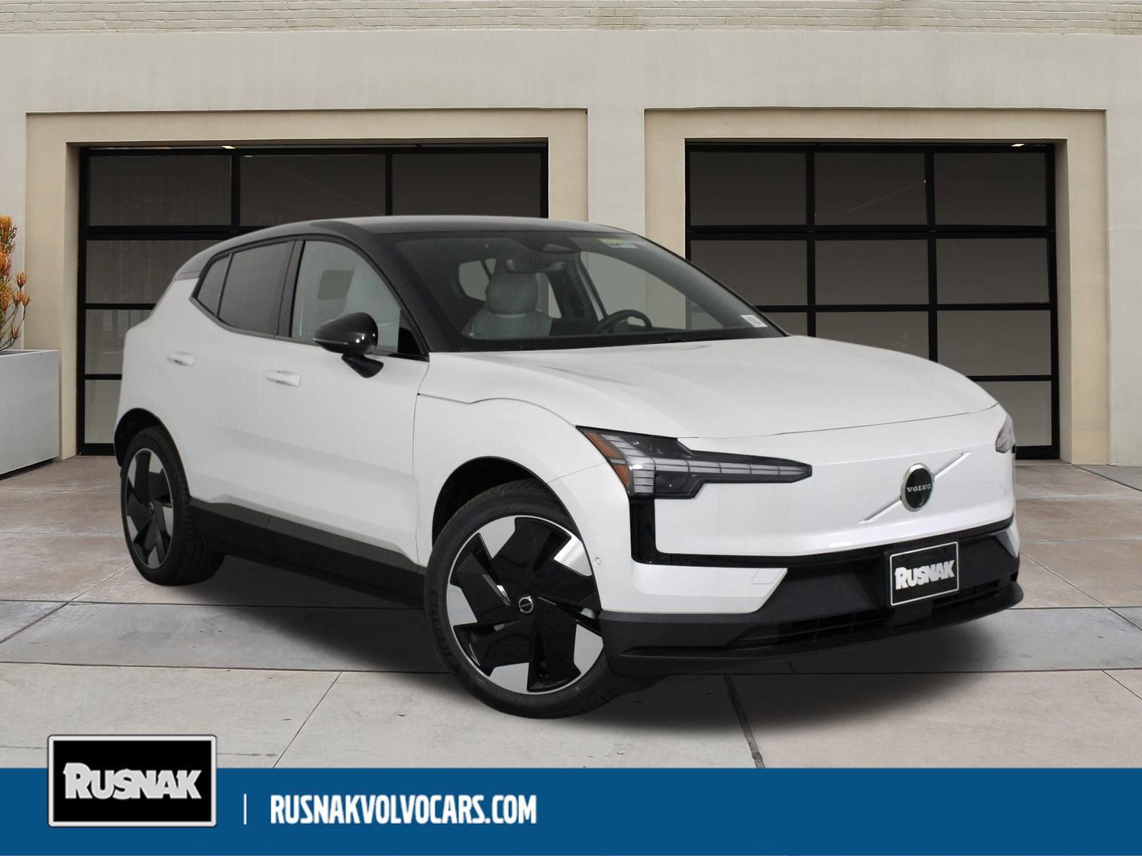 New 2026 Volvo EX30 Ultra w/ Climate Package