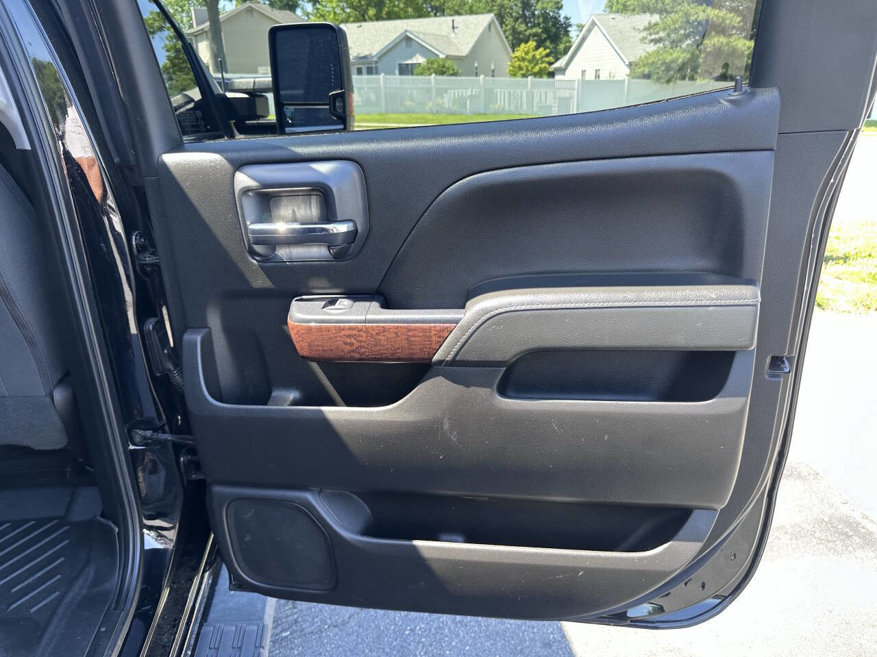 Used 2019 GMC Sierra 2500 SLE w/ SLE Preferred Package AWD/4WD image 20