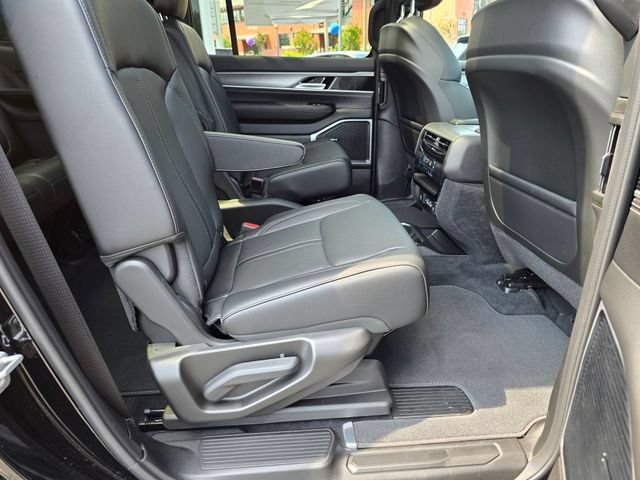 New 2026 Jeep Grand Wagoneer 4WD w/ Premium Group I image 44