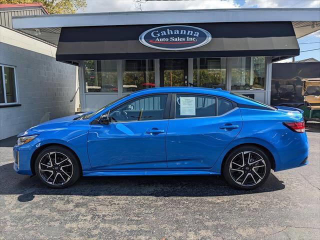 Used 2025 Nissan Sentra SR image 2
