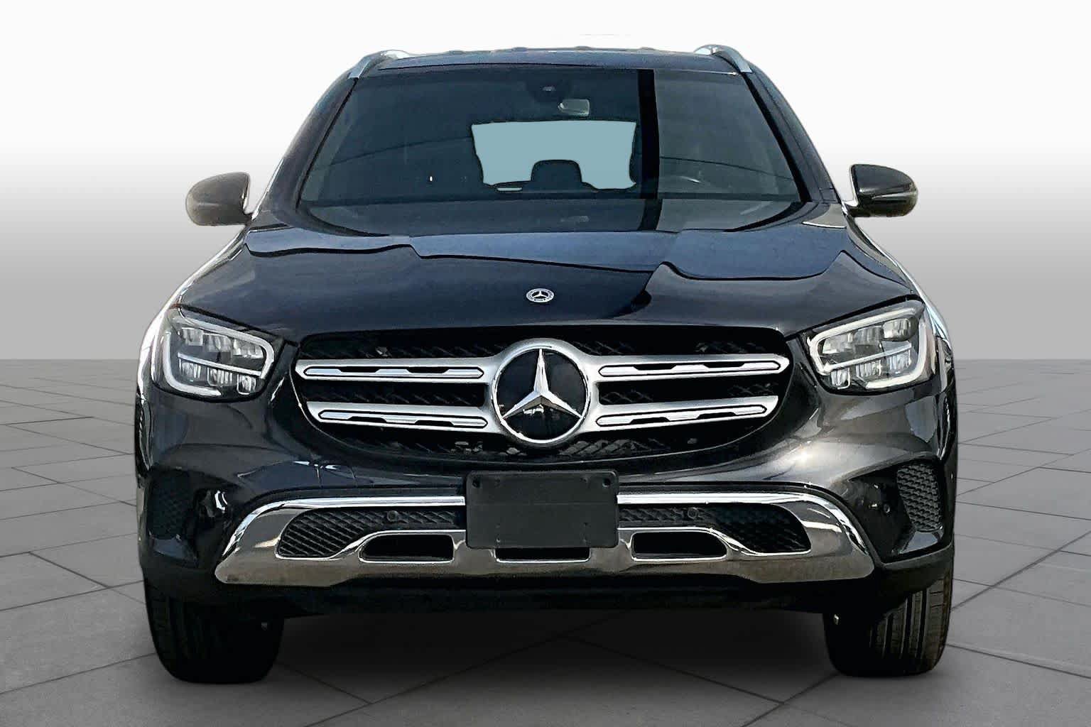 Used 2021 Mercedes-Benz GLC 300 image 4