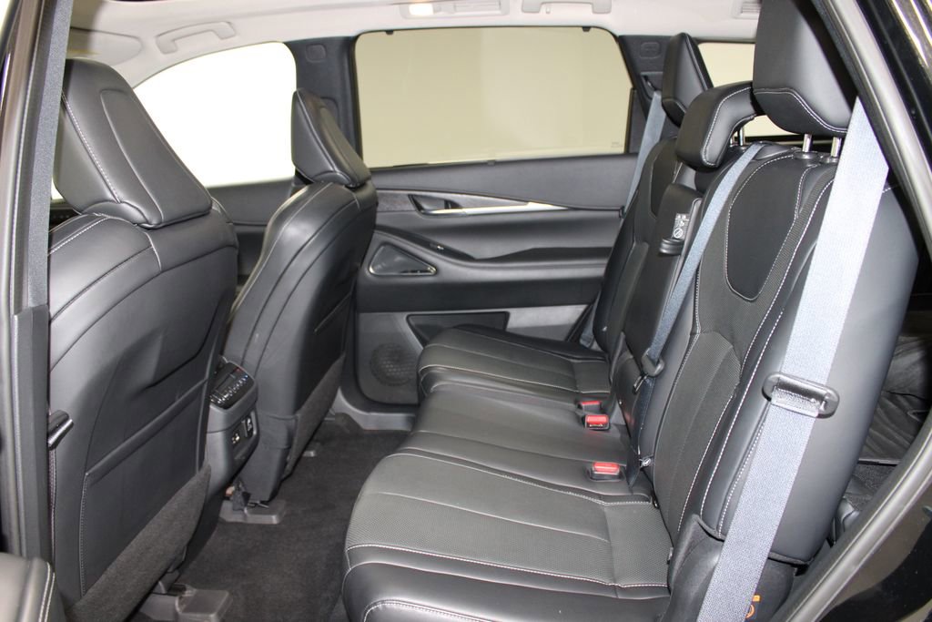 Used 2022 INFINITI QX60 Sensory w/ Cargo Package image 24