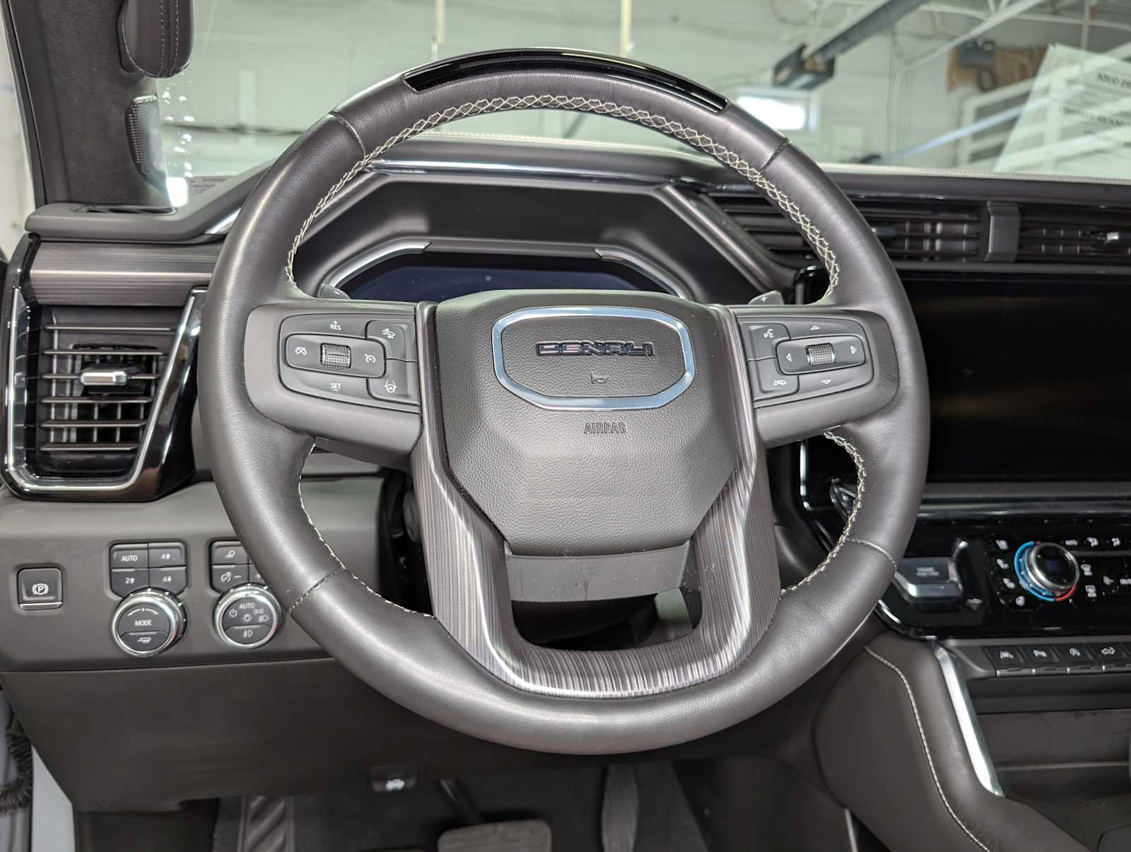 Certified 2025 GMC Sierra 1500 Denali Ultimate AWD/4WD image 43