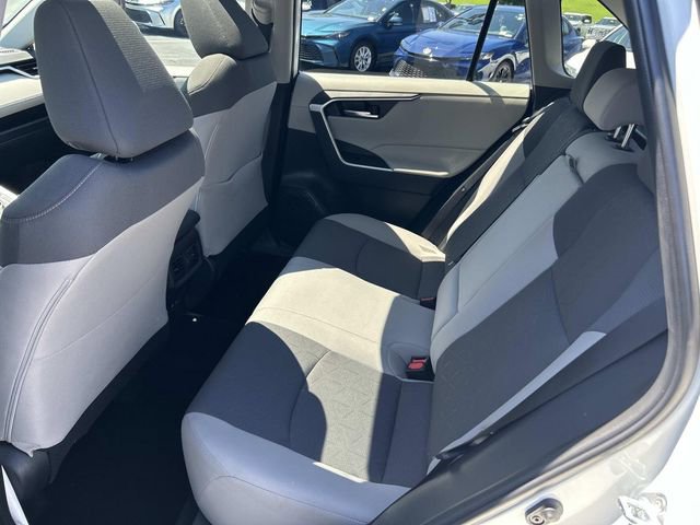 Used 2025 Toyota RAV4 XLE FWD image 20