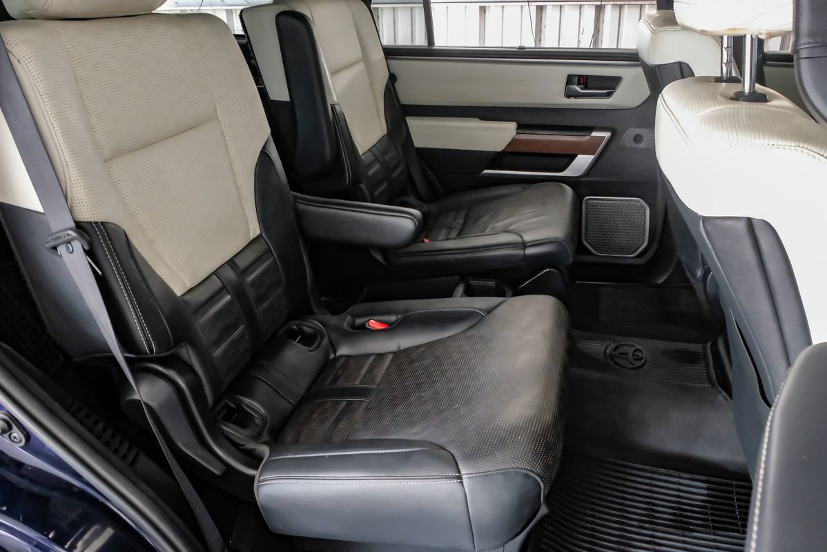 Used 2023 Toyota Sequoia Capstone AWD/4WD image 32
