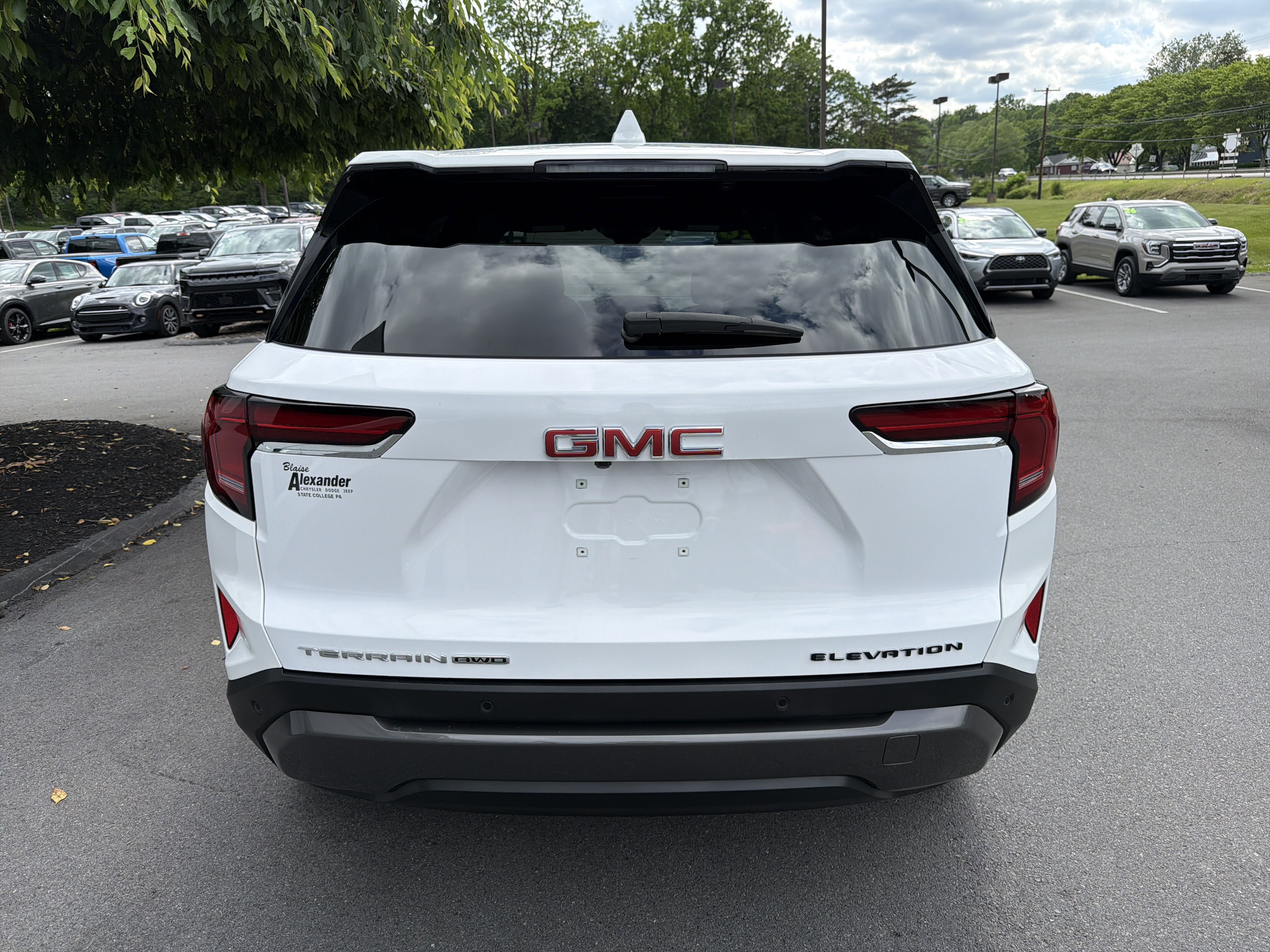 Used 2026 GMC Terrain Elevation AWD/4WD image 4